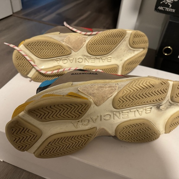 Balenciaga Triple S Sneaker for sale - Picture 4 of 6